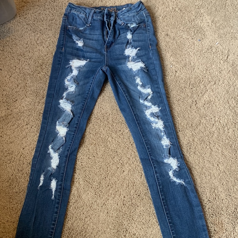 Rue21 dark wash ripped skinny jeans - Picture 2 of 3